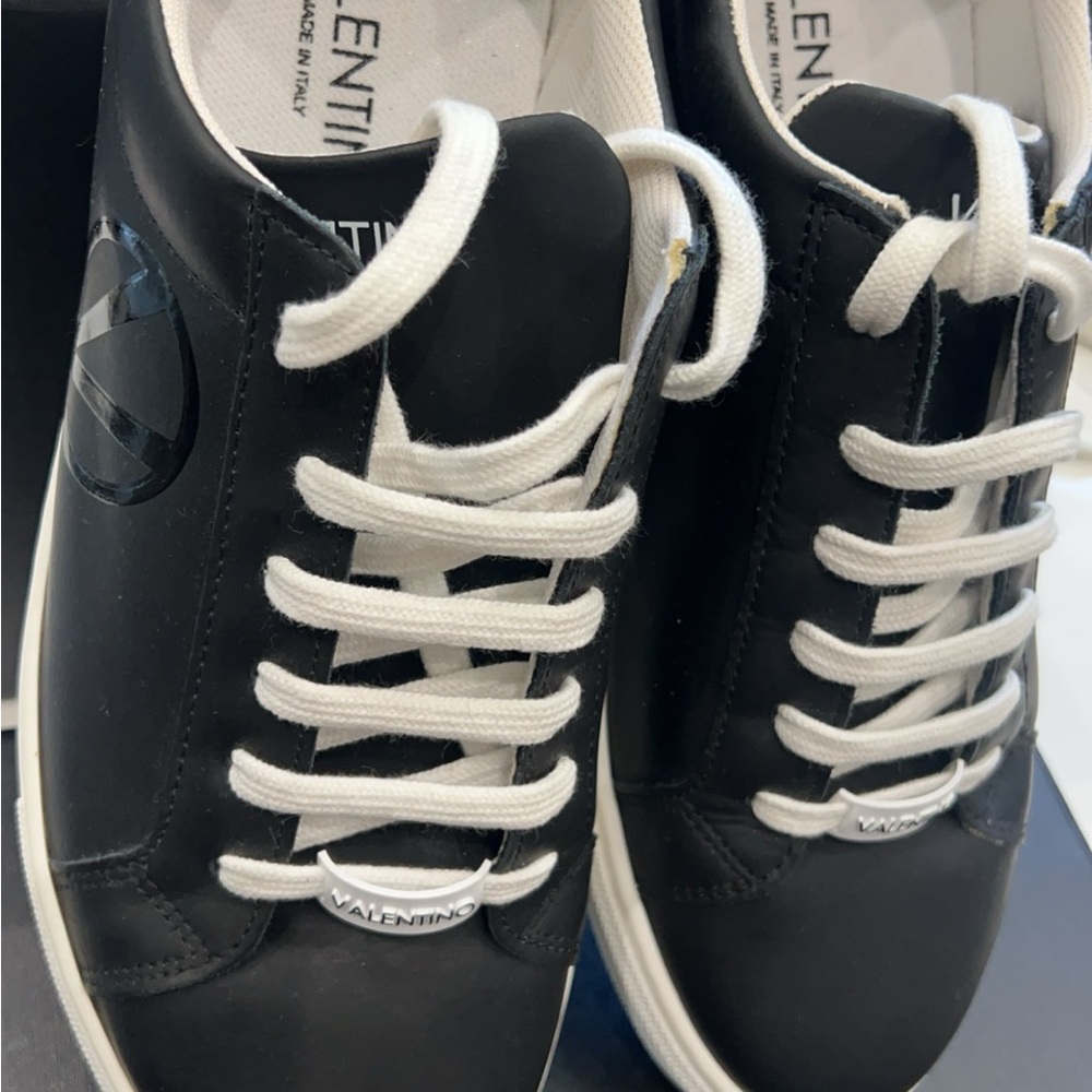 Valentino man’s size 41 made in Italy!